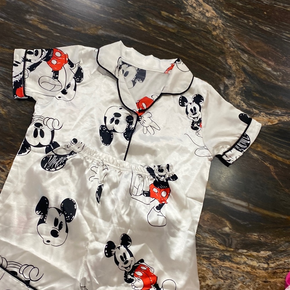 Boutique Mickey Mouse pajamas